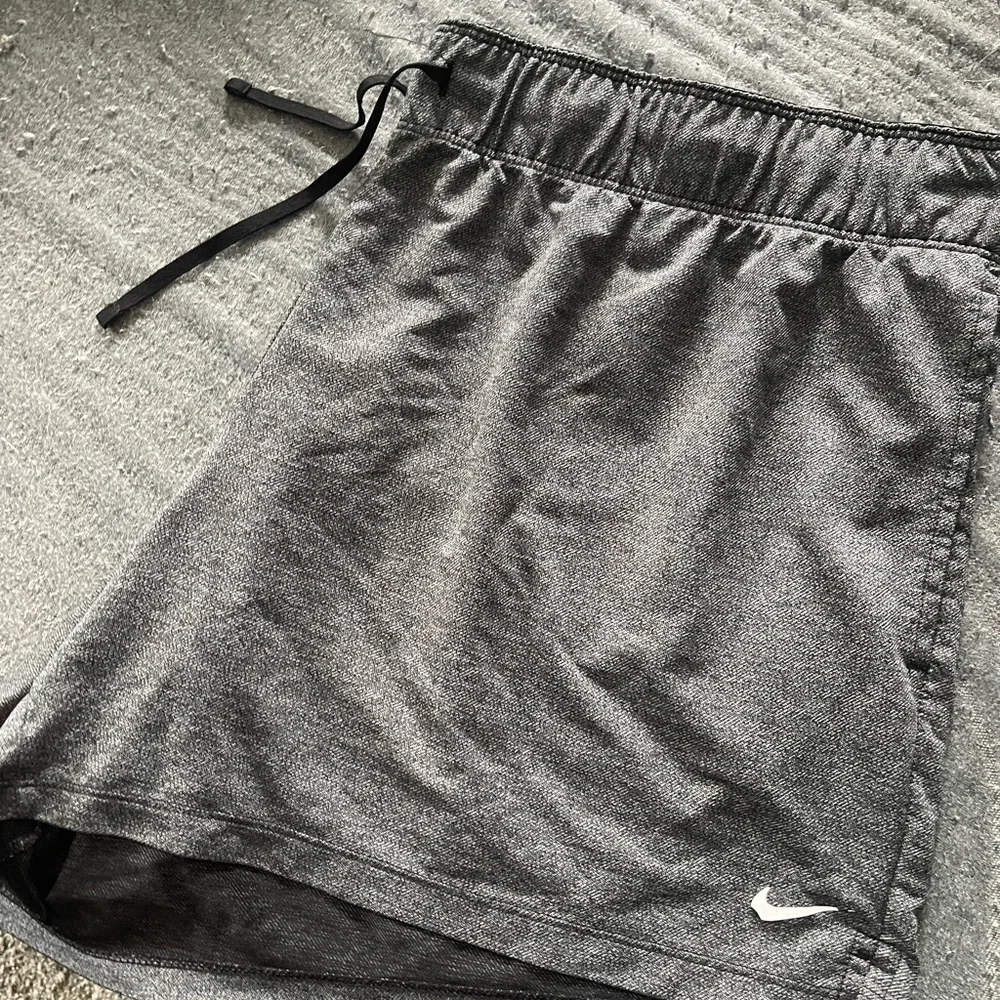 Nike Men’s Charcoal Grey Athletic Shorts with Black Drawstring